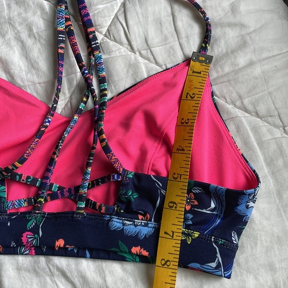 Old Navy Active Floral Colorful Bra size medium - Picture 5 of 6